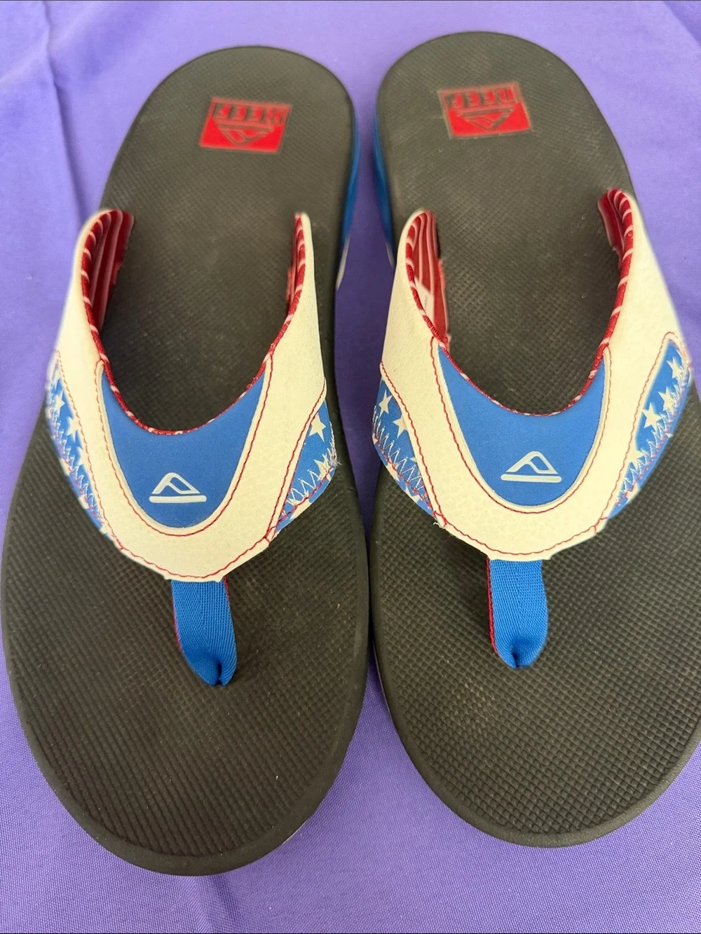 Reef Men’s Fanning Flip Flops W/Bottle Opener Size 13 Red White and Blue